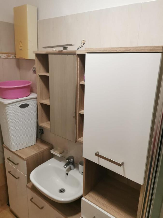 Guarda Alla Vita Njivice Extérieur photo