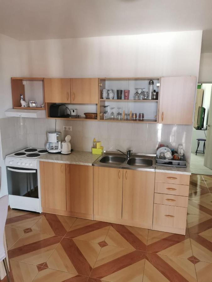 Guarda Alla Vita Njivice Extérieur photo