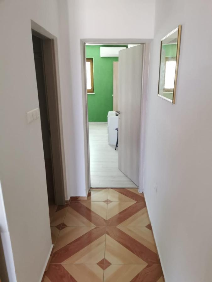 Guarda Alla Vita Njivice Extérieur photo